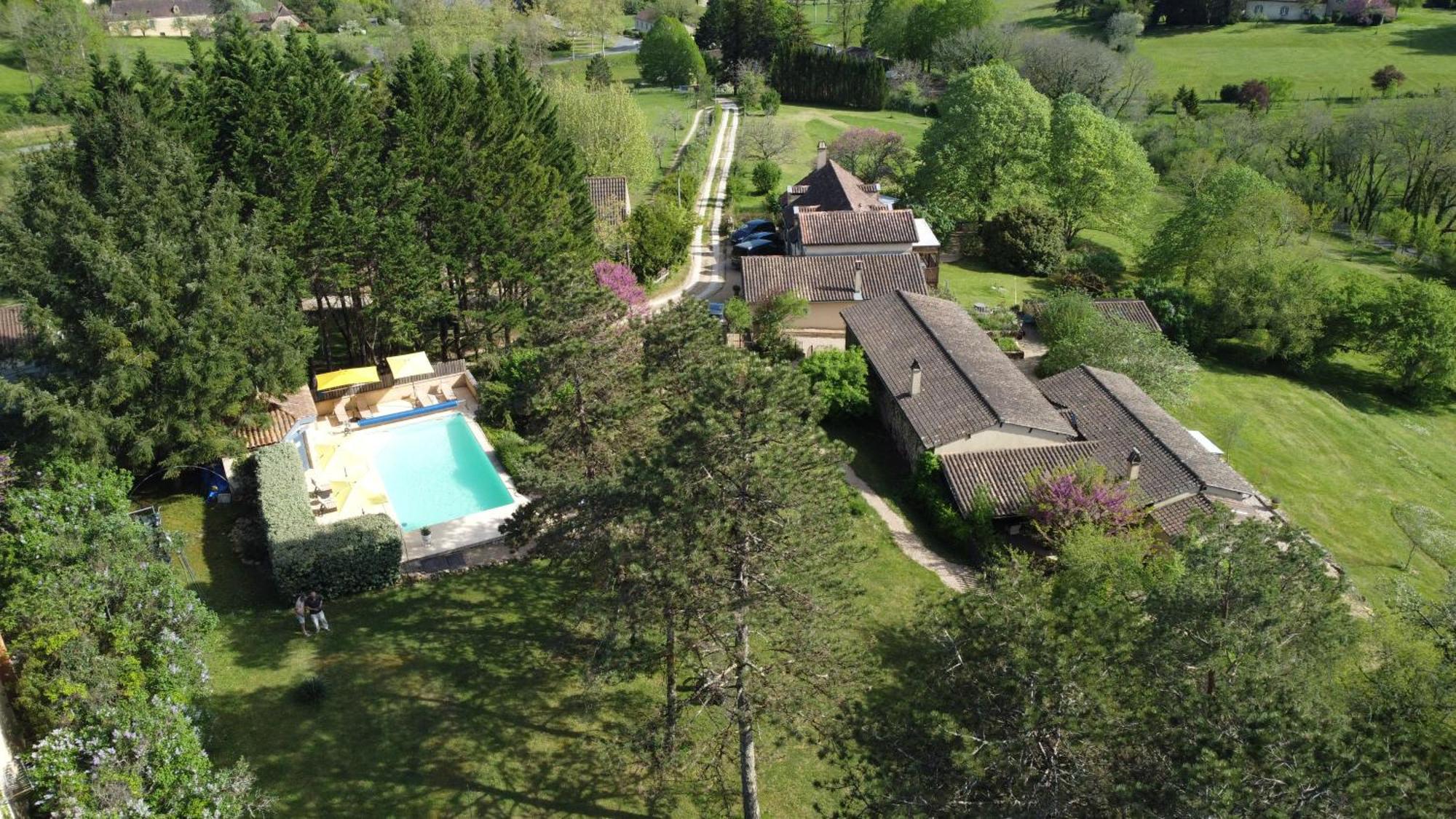 Domaine La Borniotte Apartment Saint-Alvère Екстериор снимка